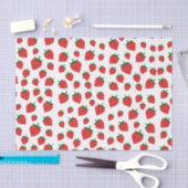 イチゴの夏のパターン 薄葉紙 (クラフト)