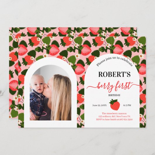 イチゴの最初の誕生日パーソナライズされた写真 招待状 (正面/裏面)