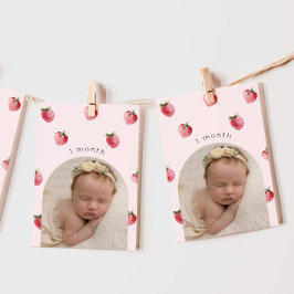 イチゴの最初の誕生日フォトマイルストーンバナー 招待状