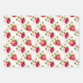 イチゴの花と実の３つのパターン ラッピングペーパーシート (正面)