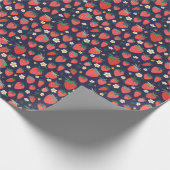 イチゴの花と果実：装飾模様 ラッピングペーパー (角)