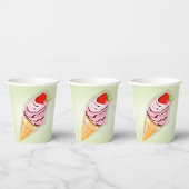 イチゴ入りアイスクリーム 紙コップ