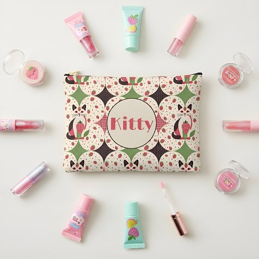 イチゴ子猫 アクセサリーポーチ