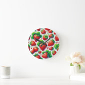イチゴ模様 ラウンド壁時計 (ホーム)