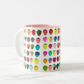 イチゴ甘味かわいいフルーツ水色 ツートーンマグカップ (正面左)