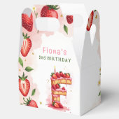 イチゴ誕生日お気に入りBox Letter F Cake フェイバーボックス (オープン)