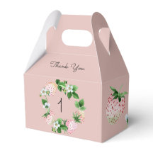 イチゴ誕生日パーティーピンク白い果実