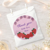 イチゴ誕生日パーティー フェイバーバッグ (クリップ留めされた状態)