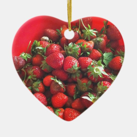 イチゴ赤い果実写真 セラミックオーナメント (正面)