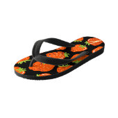 イチゴ黒：ヴィンテージシームレスなテクスチャ キッズビーチサンダル (アングル)