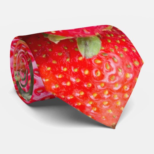 イチゴ ネクタイ (ロール)