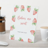 イチゴ – ベビーは甘い 台座サイン (インサイチュ)