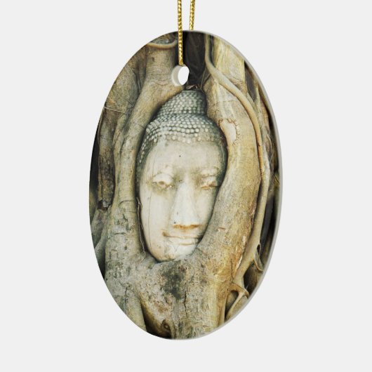 イチジクの木の仏の頭部。 Ayutthaya、タイ セラミックオーナメント (左)