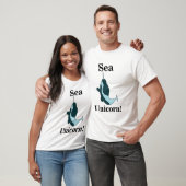 イッカクイルカ 海のユニコーン 楽しい Tシャツ (ユニセックス)