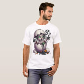イッチョマエな赤ちゃん魔女の割れた卵 ハロウィンTシャツ Tシャツ (正面フル)