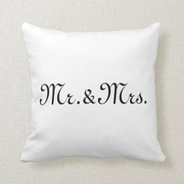 イニシャルでカスタマイズ カップルのモノグラム 黒 白 クッション