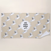 イニシャルとの粋な黒及びラマのスケッチ ビーチタオル (正面)