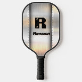 イニシャルの変更、名前の追加、ブラシ仕上げ金属帯、 ピックルボールラケット (裏面)