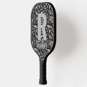 イニシャルの変更、名前の追加、自動車パーツの整備士 ピックルボールラケット (左)