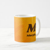 イニシャルを変更して名前を追加 オレンジ イエロー L M N O P コーヒーマグカップ (正面右)