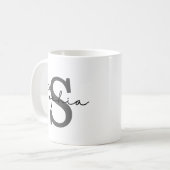 イニシャルパーソナライズされたマグ、微妙なイニシャルと名前 コーヒーマグカップ (正面左)