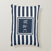 イニシャルパーソナライズされたモノグラムネイビーブルー アクセントクッション (裏面(縦))