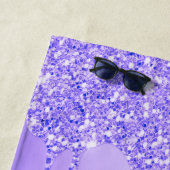 イニシャルモノグラムと紫グリッター | ビーチタオル (インサイチュ)