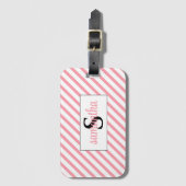 イニシャルモノグラム名ピンクと白 ラゲッジタグ (正面縦)