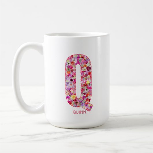 イニシャル入りギフト | 花のモノグラム Q コーヒーマグカップ (左)