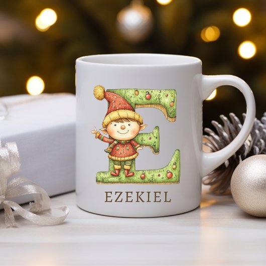 イニシャル入りクリスマス エルフのモノグラム E 名前入り コーヒーマグカップ