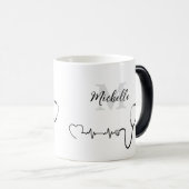 イニシャル入り聴診器の心拍リタイアメント記念品 モーフィングマグカップ (正面右)