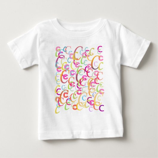 イニシャル コンフェティ "C" ベビーTシャツ (正面)