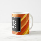 イニシャル; 金魚インスパイア着色されたストライプなパターン コーヒーマグカップ (正面右)
