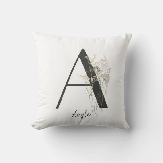 イニシャルA （柔らかい色の花） クッション (正面)