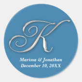 イニシャルKブルーモノグラム名前をカスタムするの好意シール ラウンドシール (正面)
