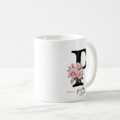イニシャルPモノグラムフローラフラワーピンクローズマグ コーヒーマグカップ (正面右)