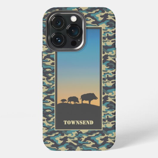 イノシシとカモフラージュ柄 iPhoneケース (裏面)
