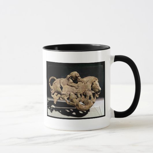 イノシシを描写する装飾用のプラク マグカップ (右)