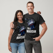 イムアマジシャン魔法ワンドハットイラストレーション Tシャツ (ユニセックス)