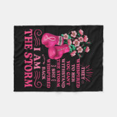 イムザストームボクシング戦士ピンクリボン女性ブレア フリースブランケット (正面(横))