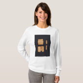 イヤリングの2つのブレスレットそして組 Tシャツ (正面フル)