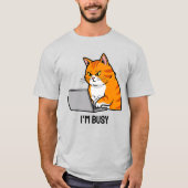 イライラする猫が自宅で仕事中 笑 Tシャツ (正面)