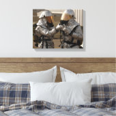 イラクの消防士 キャンバスプリント (インサイチュ (寝室))