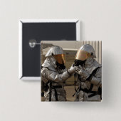 イラクの消防士 缶バッジ (正面&裏面)