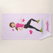 イラストレーションと名前が大好き走かわいい女の子 ビーチタオル (正面)