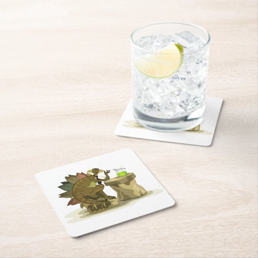 イラストレーションのステゴサウルス飲料を飲む。 スクエアペーパーコースター (インサイチュ)
