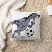 イラストレーションはラプター恐竜遊のサッカー。 クッション (ブランケット)