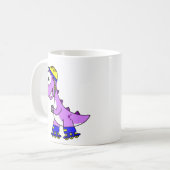 イラストレーションティラノサウルススケートで滑るのレックス。 コーヒーマグカップ (正面左)