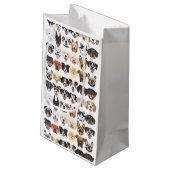 イラストレーション – 多くの笑いとかわいらし犬 スモールペーパーバッグ (裏面アングル)