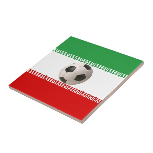 イラン国旗の中心にあるサッカーボール タイル (側面)